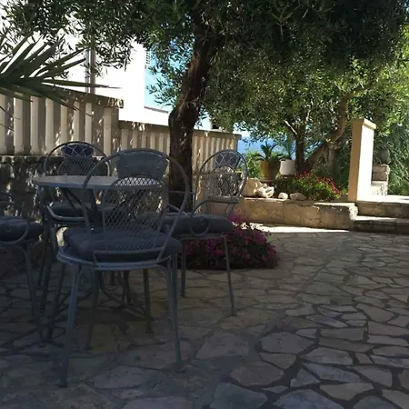 Appartamento In Ravni/istrien 8872